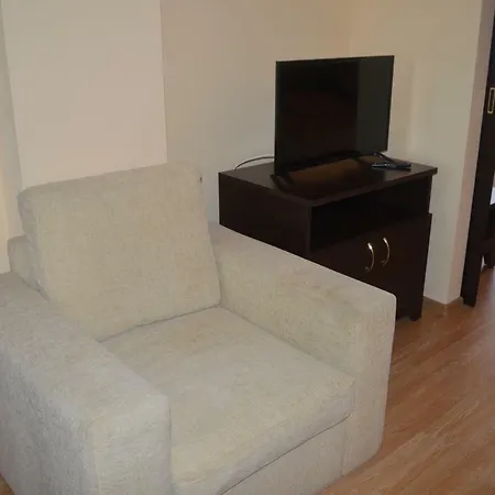 Bratanov Nobel Apartman
